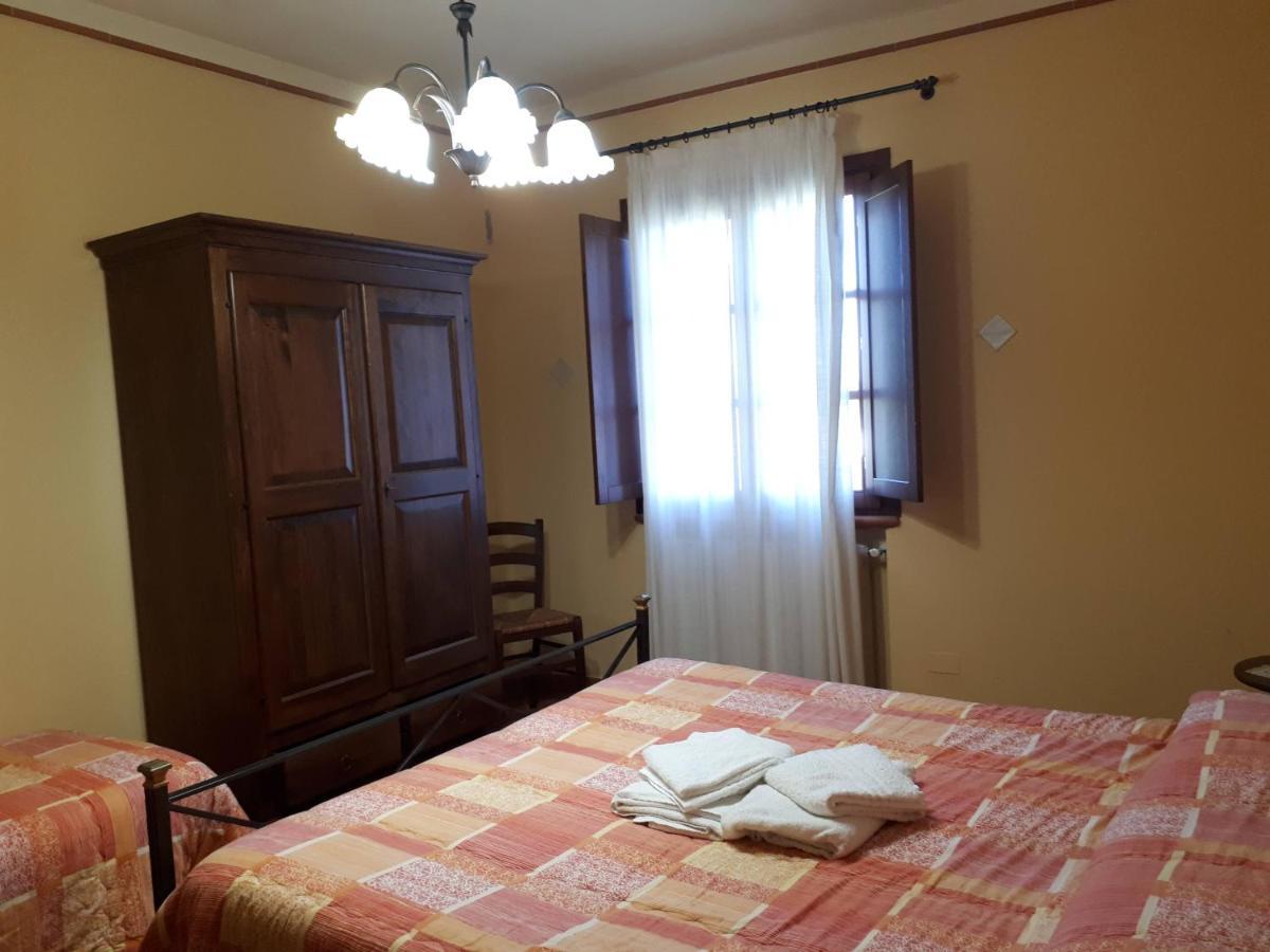 パラーイア Agriturismo Montemariヴィラ エクステリア 写真