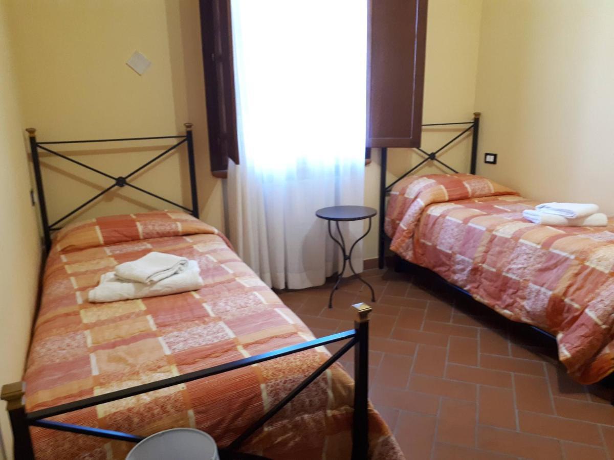 パラーイア Agriturismo Montemariヴィラ エクステリア 写真