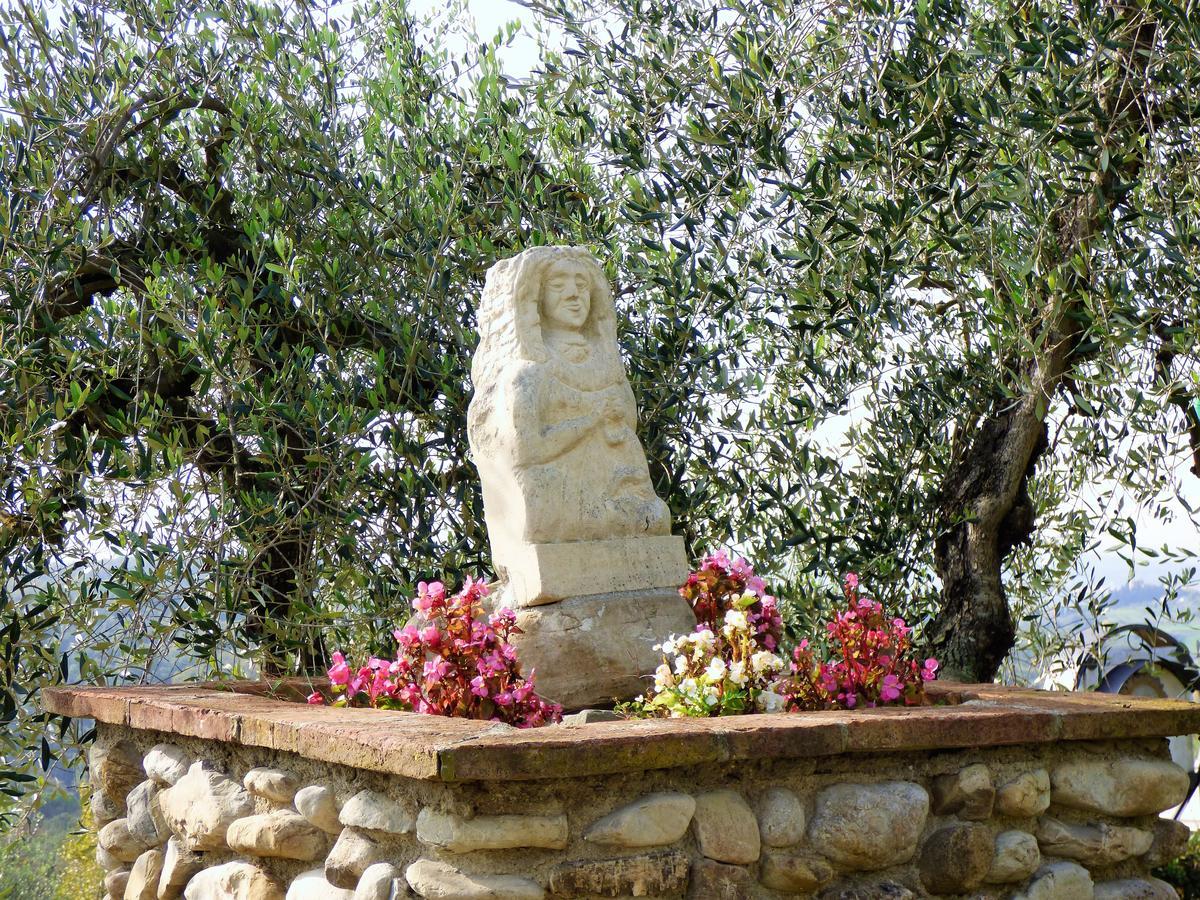パラーイア Agriturismo Montemariヴィラ エクステリア 写真