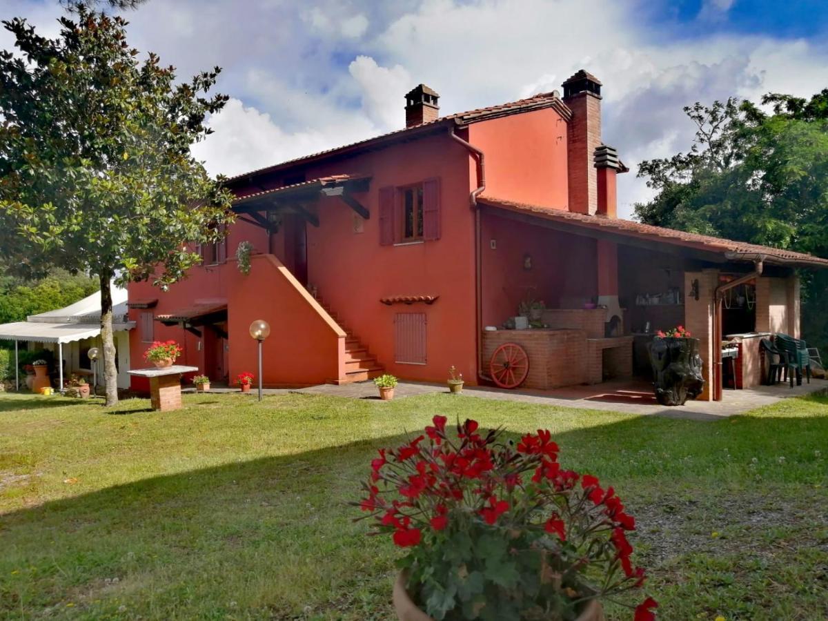 パラーイア Agriturismo Montemariヴィラ エクステリア 写真